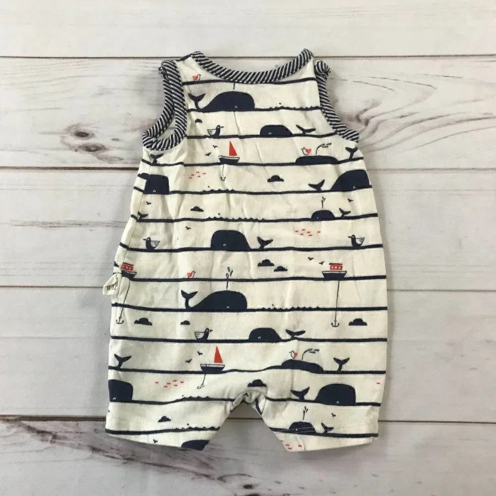 Baby GAP White Dolphin Romper Jumpsuit 0-3 months